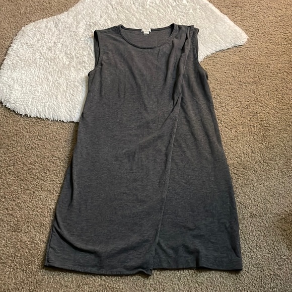 Small gray layered dress - Picture 1 of 3